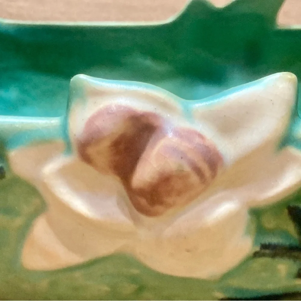 Vintage Art Console Roseville Magnolia Pottery. Handled rectangular Green/Pink. - Picture 9 of 12